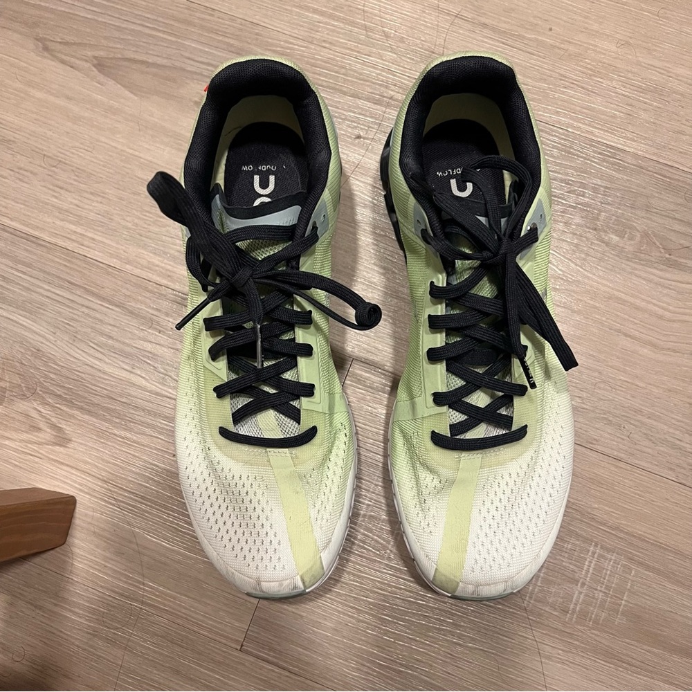 On Cloudflow Shoes